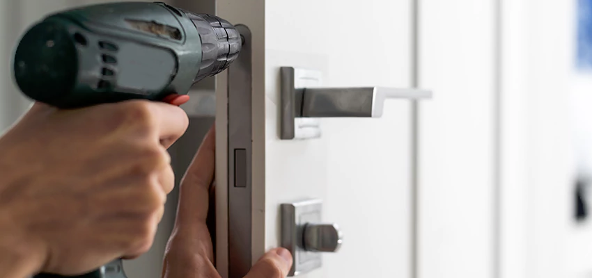 Locksmith For Lock Replacement Near Me in Alpine, CA