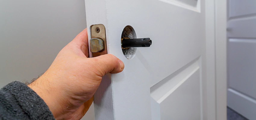 Nighttime Locksmith For Lock Repair in Alpine, CA